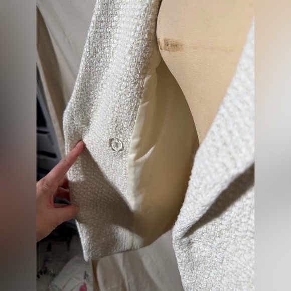 Rachel Zoe White Double-Breasted Blazer with Gold Buttons - Picture 5 of 9